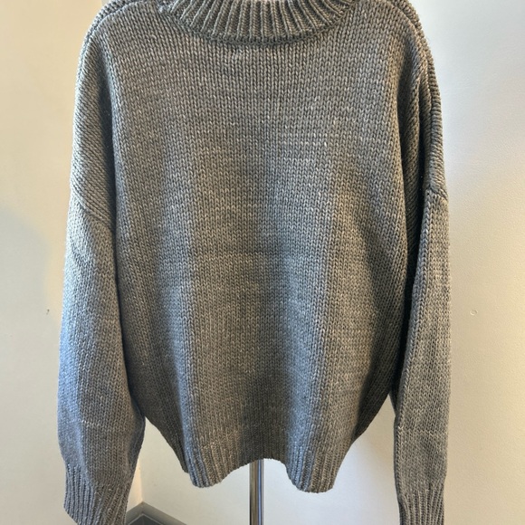 Blu Pepper Gray Sweater with Cream BowTies Large - Picture 2 of 6